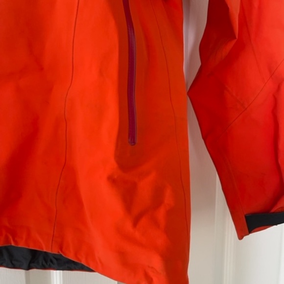 Arcteryx Beta SV - Picture 6 of 6